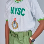 Охотник за бонусами изучает программы лояльности онлайн-казино